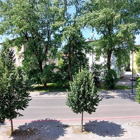 Cozy, Bright And Affordable Studio W/ Free Parking Ljubljana Bagian luar foto